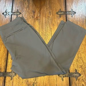 Banana Republic Traveler Pants Size 34